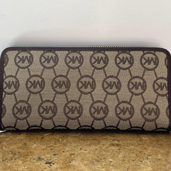 Michael Kors Signature Logo Brown Wallet Womens Golden Hardware Handbag New - Picture 5 of 10